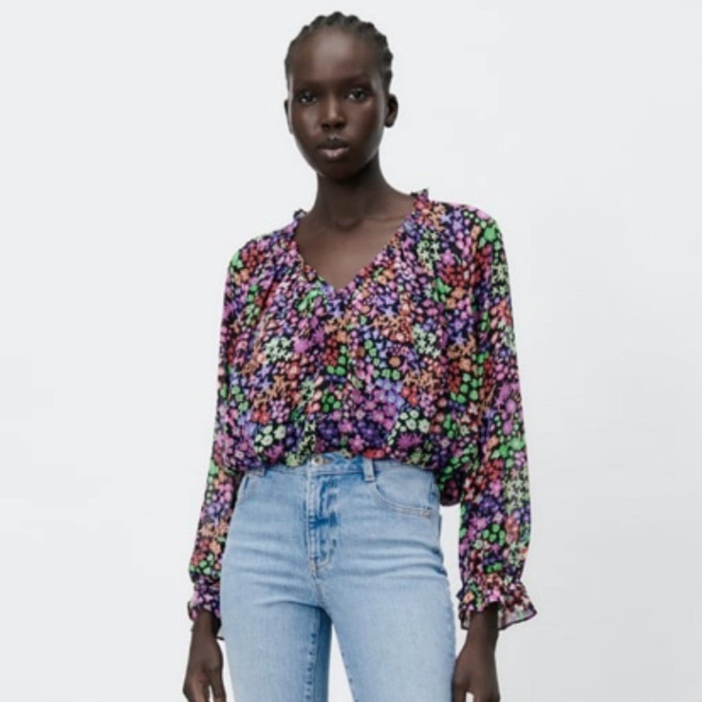 Zara Black Floral Shirred bottom Long Sleeve Crop Top Size S